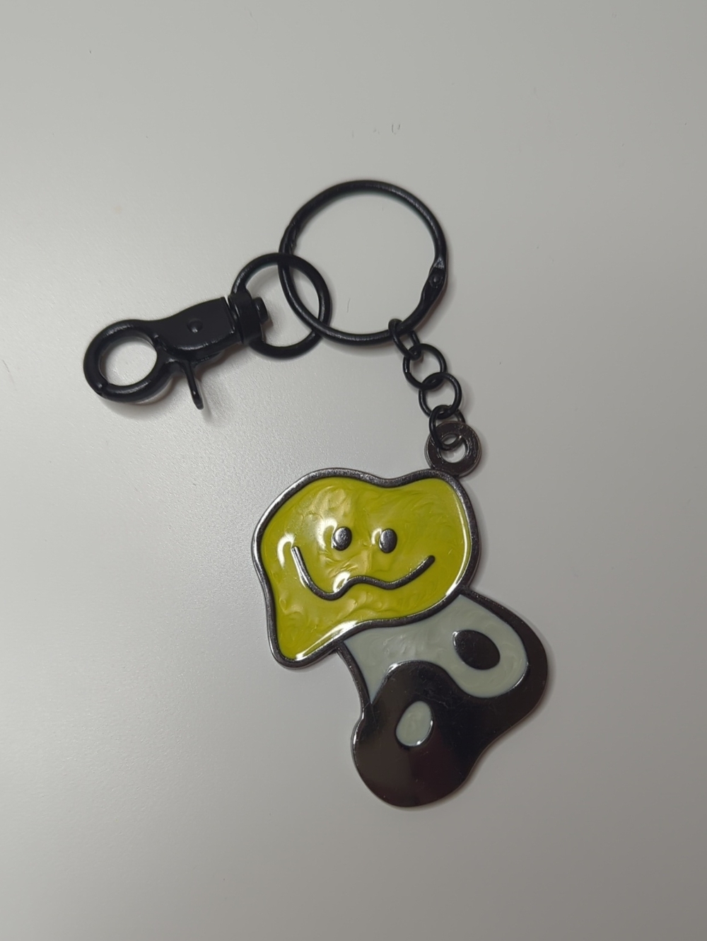FREE WITH PURCHASE Smiley Yin Yang Keychain